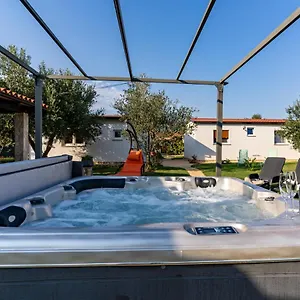 holiday-home-kerniat.in-istria.net/