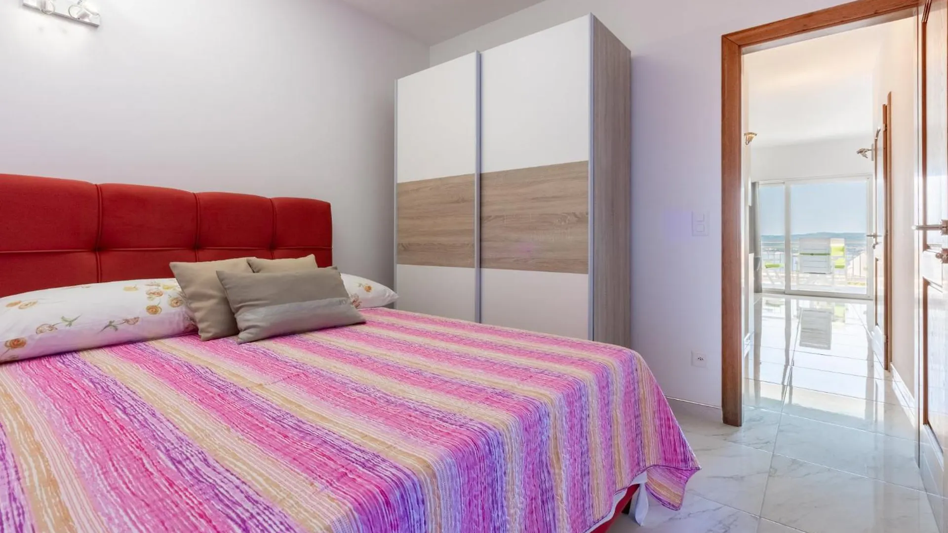Apartments Sunshine E  Crikvenica